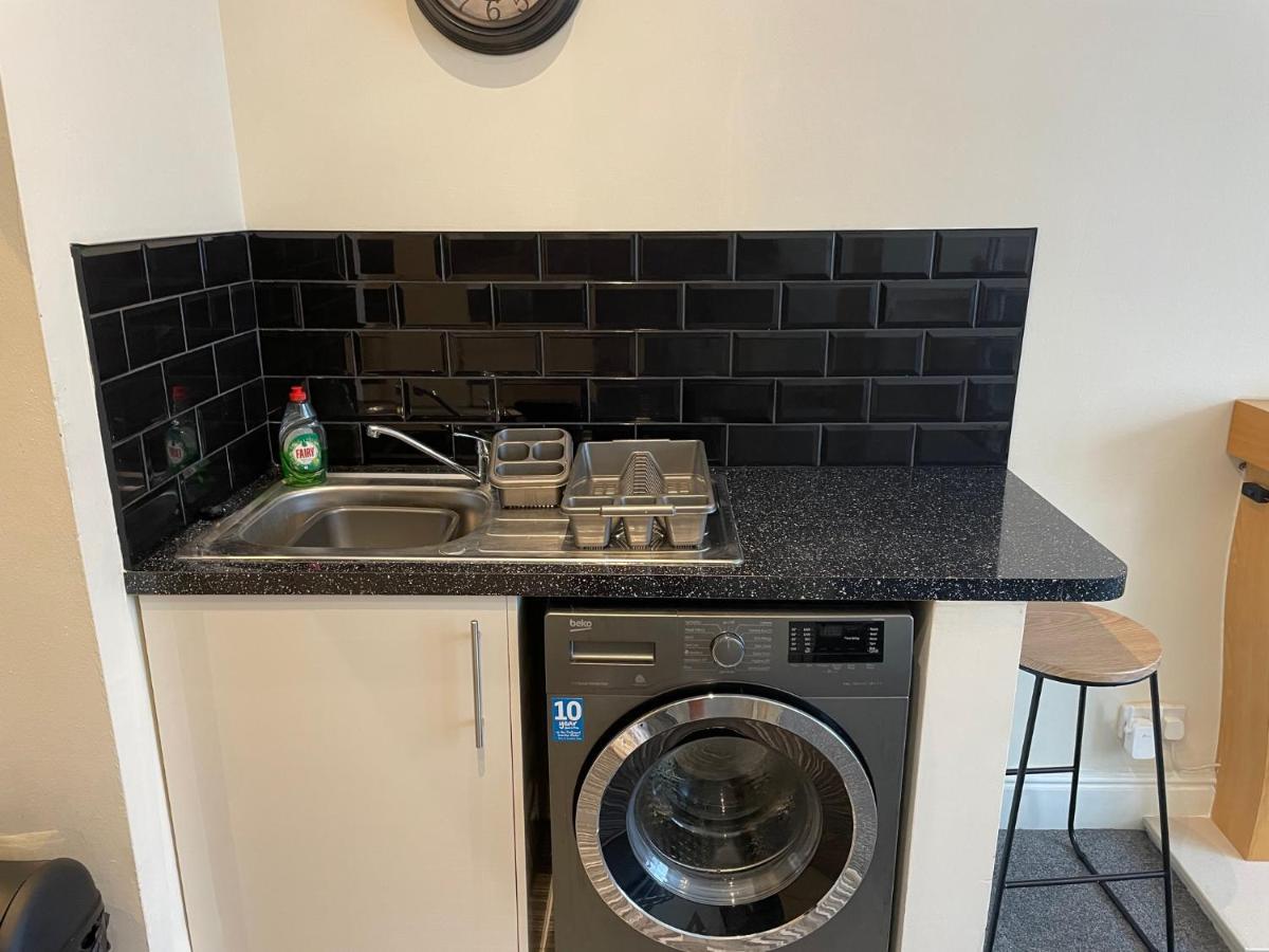 Beautifully Presented Victorian Apartment Within Walking Distance To Llandudno Beach Bagian luar foto